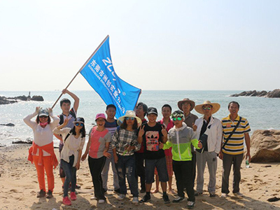 洲創-員工旅游合影